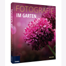 Mann Fotografie im Garten Blütenporträts...