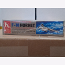 F-18 Hornet U.S. Navy Fighter 1:72 HobbyCraft HC 1353